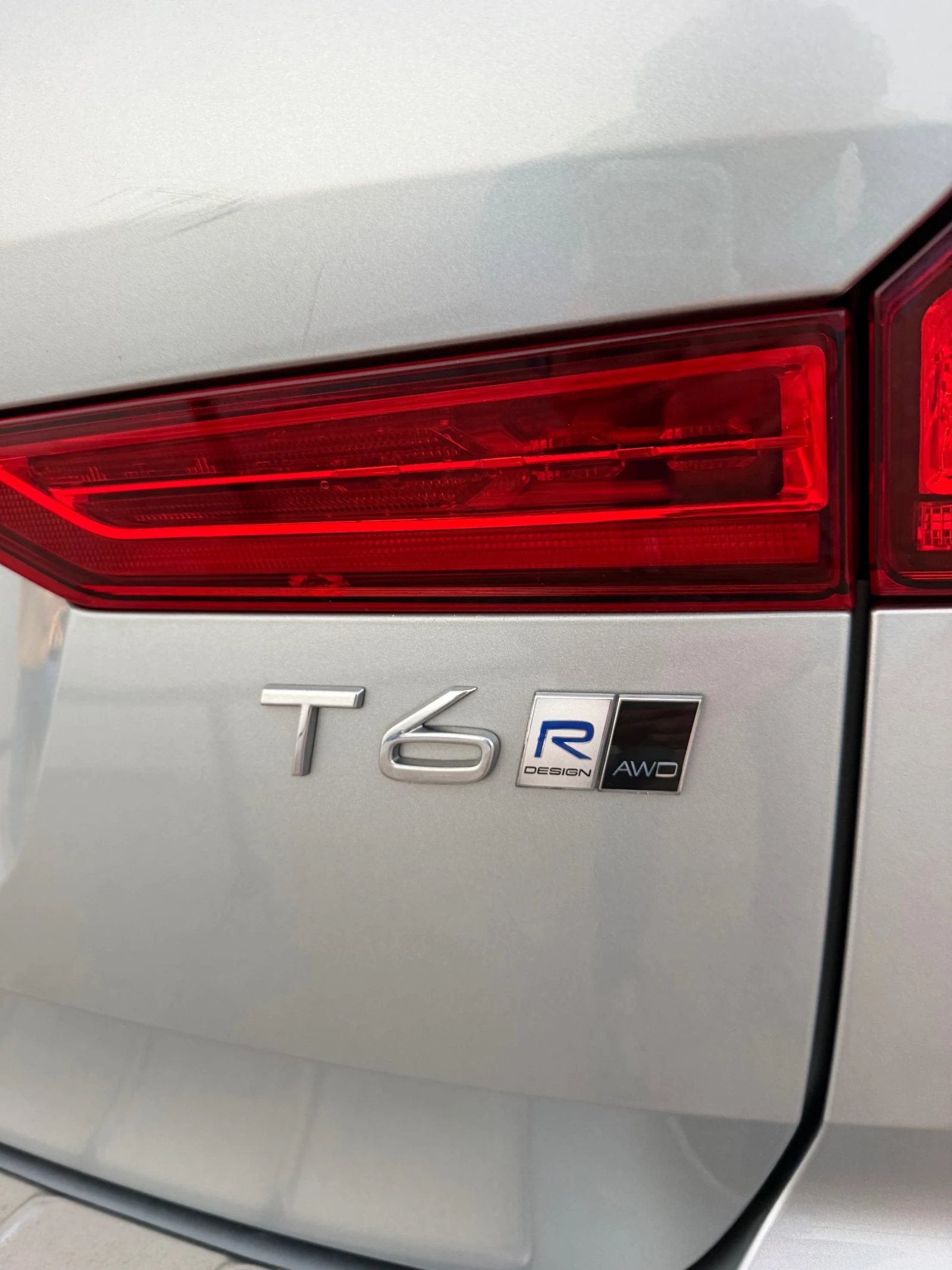 Volvo XC60 T6 R Design, снимка 16 - Автомобили и джипове - 56262496