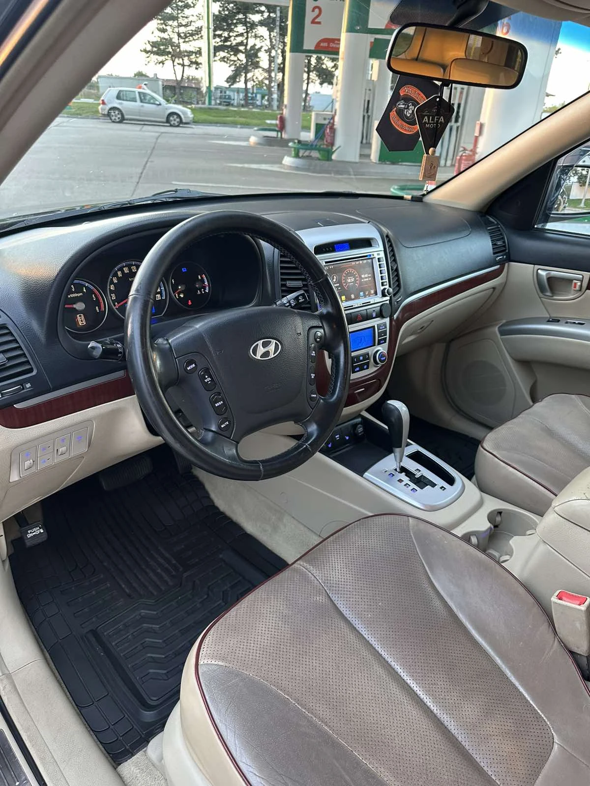 Hyundai Santa fe, снимка 4 - Автомобили и джипове - 56363782