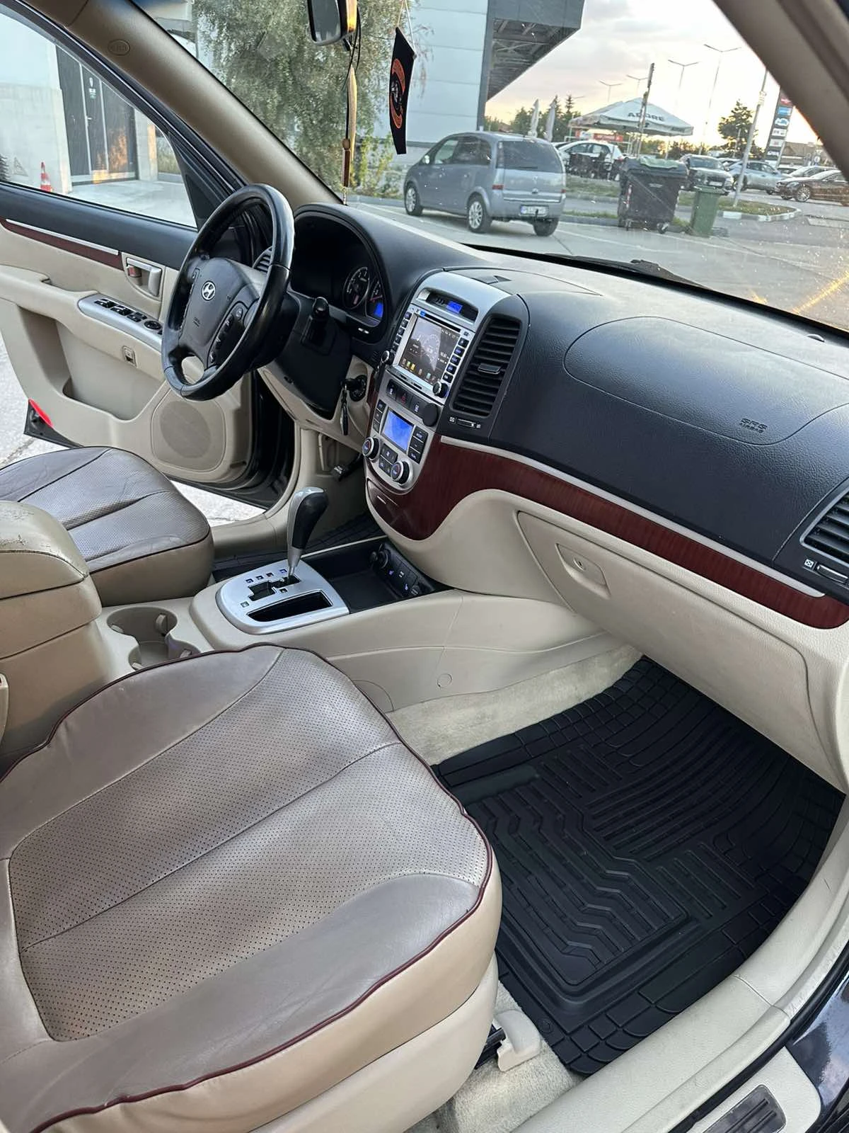 Hyundai Santa fe, снимка 8 - Автомобили и джипове - 56363782