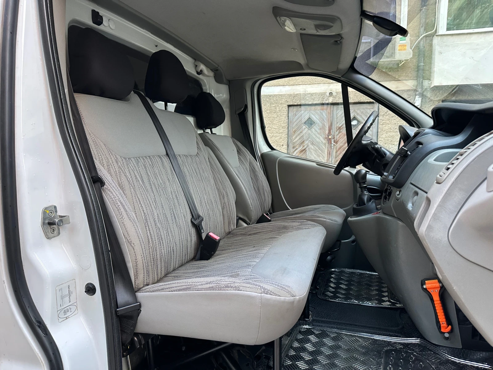 Nissan Primastar 2.0 DCi 90к.с. 2013г. - изображение 8
