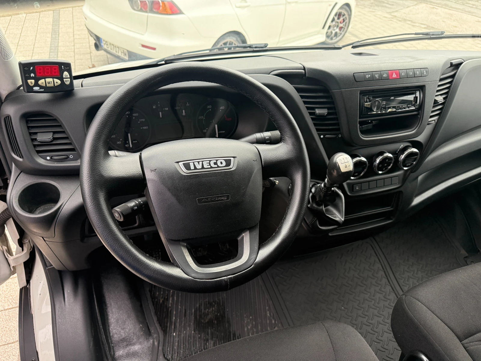 Iveco Daily 35S17 3.0HPI �������� + ����� 2 ��������� ����� | Mobile.bg � ����������� 12