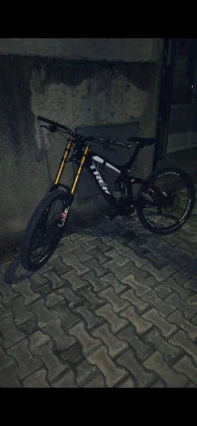      Trek Session 8.8 