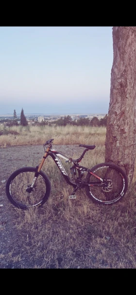  Trek Session 8.8  | Mobile.bg    6