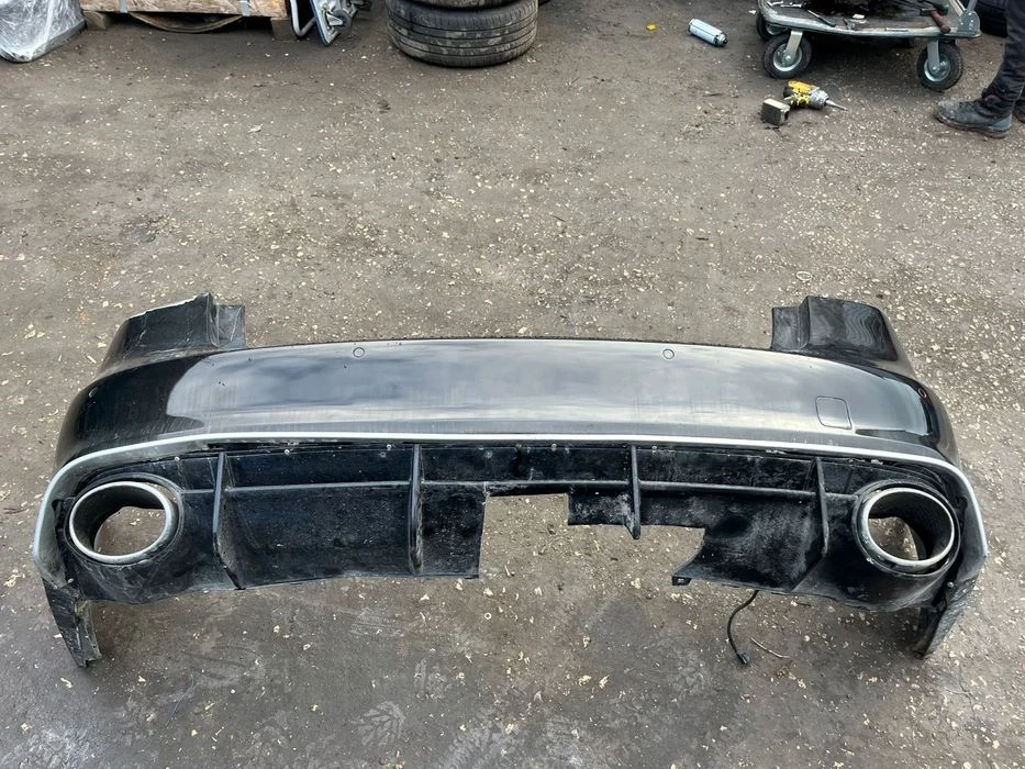 Задна броня Ауди AUDI A6 C7 4G RS дифузьор 4G0807067