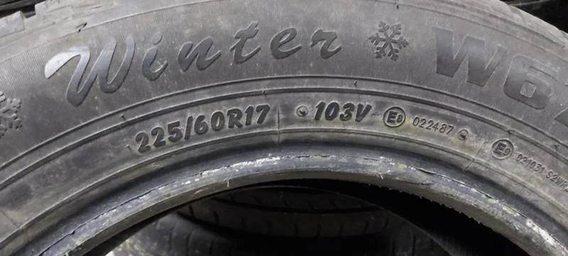 Гуми Зимни 225/60R17, снимка 7 - Гуми и джанти - 35148186