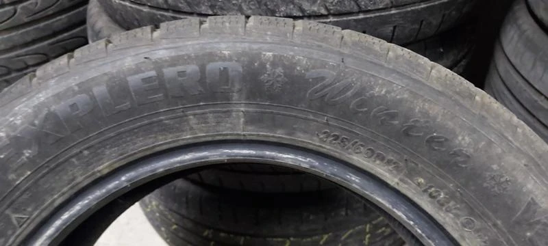 Гуми Зимни 225/60R17, снимка 6 - Гуми и джанти - 35148186