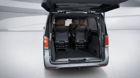 Mercedes-Benz V 300 d 4Matic Extralong = MGT Conf = AMG Line Гаранция, снимка 8