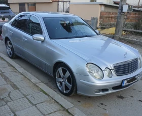     Mercedes-Benz E 220