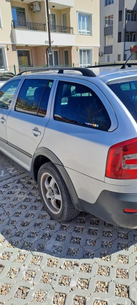 Skoda Octavia Scout, снимка 6