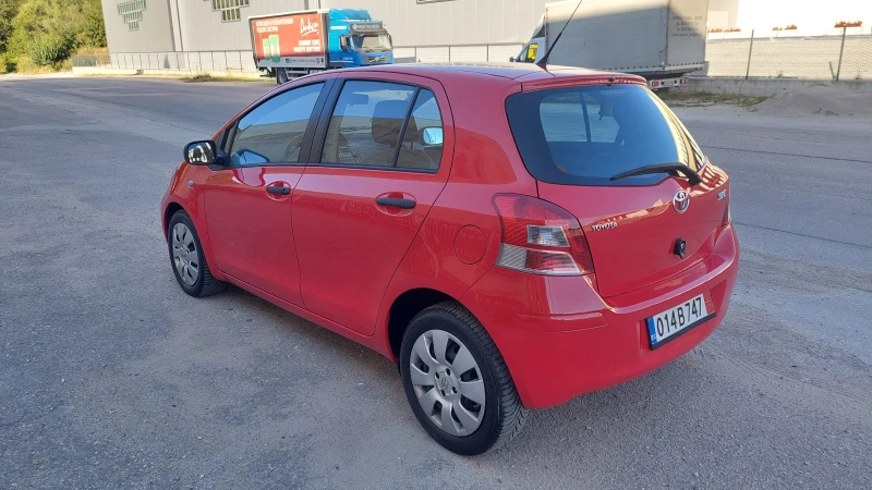 Toyota Yaris 1.33VVT-I FACELIFT Германия ОТЛИЧНА, снимка 6 - Автомобили и джипове - 46850454