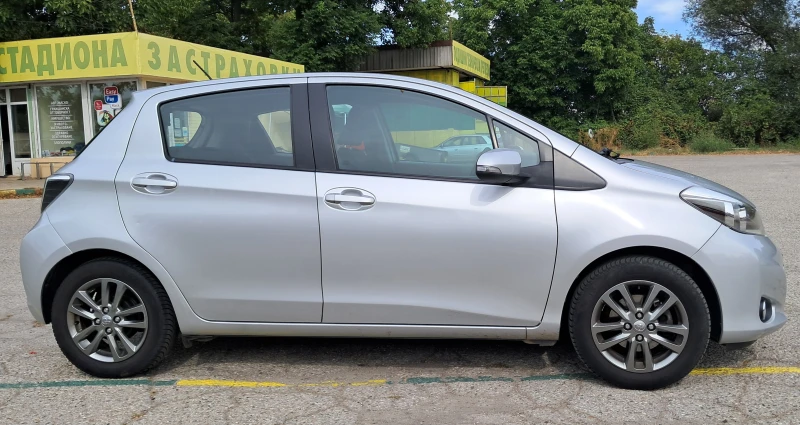 Toyota Yaris, снимка 5 - Автомобили и джипове - 47274632