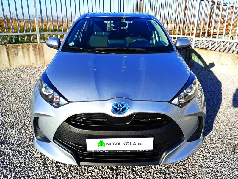 Toyota Yaris  (XP210) 1.5 (91 кс) Hybrid e-CVT, снимка 2 - Автомобили и джипове - 47958732