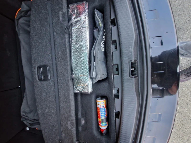 Renault Megane GrandTour GT Line 2011 1.5 dci, 81 кВт, 110 к.с., снимка 15 - Автомобили и джипове - 48897907