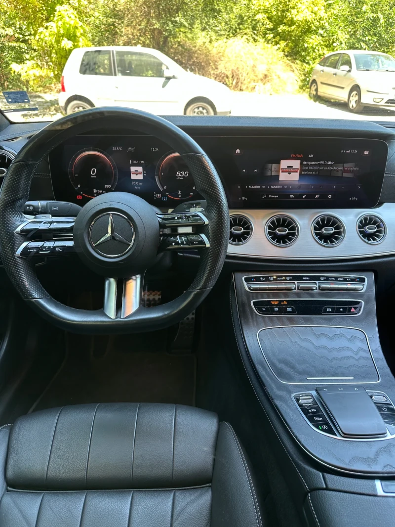 Mercedes-Benz E 220 AMG/4Matic/Burmester, снимка 9 - Автомобили и джипове - 49861920