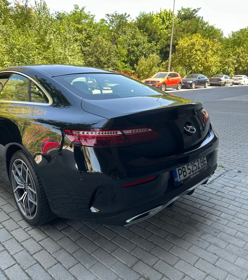 Mercedes-Benz E 220 AMG/4Matic/Burmester, снимка 6 - Автомобили и джипове - 49861920