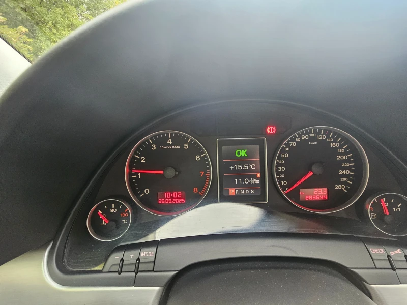 Audi A4 TFSI, снимка 12 - Автомобили и джипове - 51952185