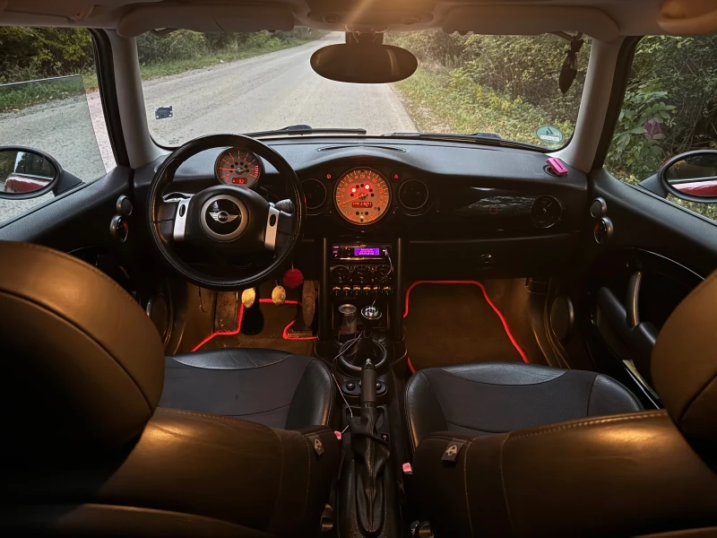Mini Cooper 1.6i 90к.с, снимка 9 - Автомобили и джипове - 52812627