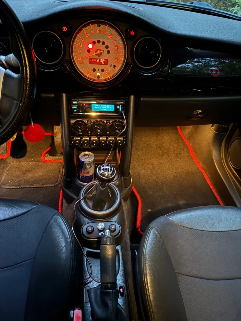 Mini Cooper 1.6i 90к.с, снимка 10 - Автомобили и джипове - 52812627