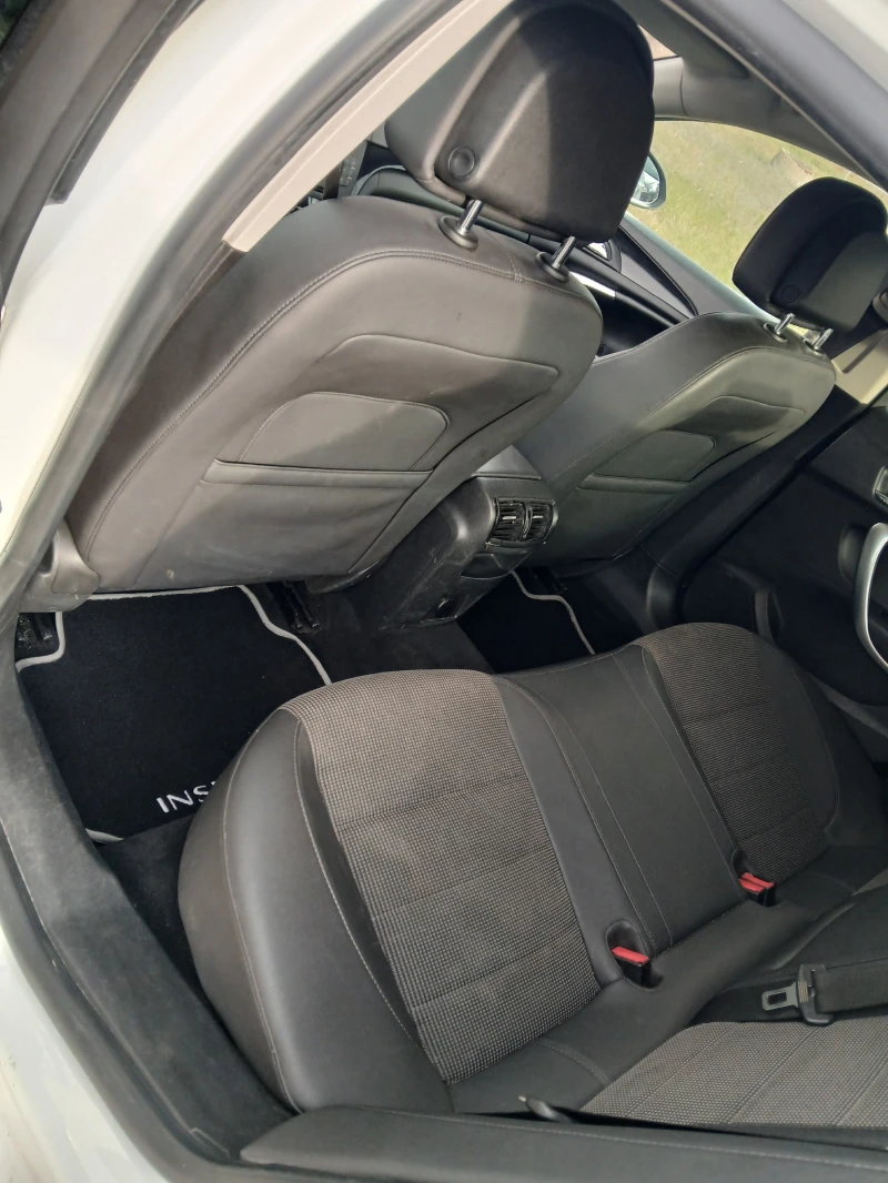 Opel Insignia, снимка 8 - Автомобили и джипове - 52990959