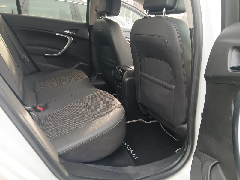 Opel Insignia, снимка 9 - Автомобили и джипове - 52990959
