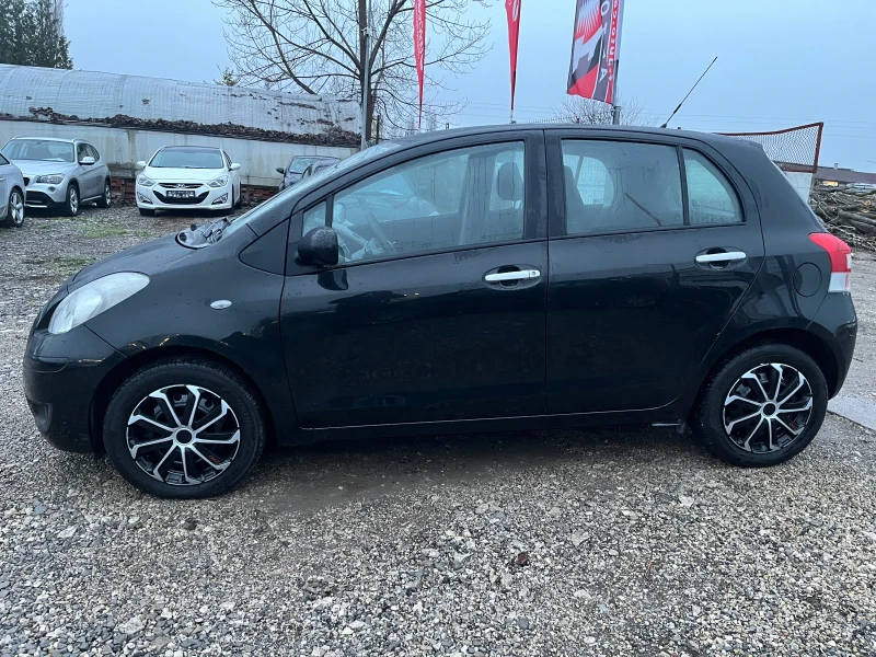 Toyota Yaris 1.4d4d-90-FEIS-ITALIA, снимка 11 - Автомобили и джипове - 53002263