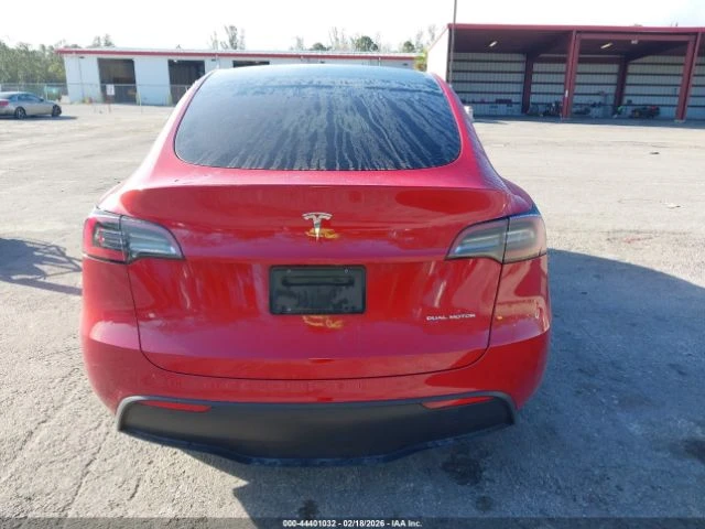 Tesla Model Y AWD* DUALMOTOR* KEYLESS* КАМЕРА* , снимка 8 - Автомобили и джипове - 53978315