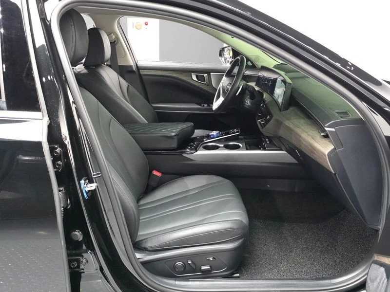 Kia K8 3.5 LPG 2WD| 300к.с., снимка 11 - Автомобили и джипове - 56177605