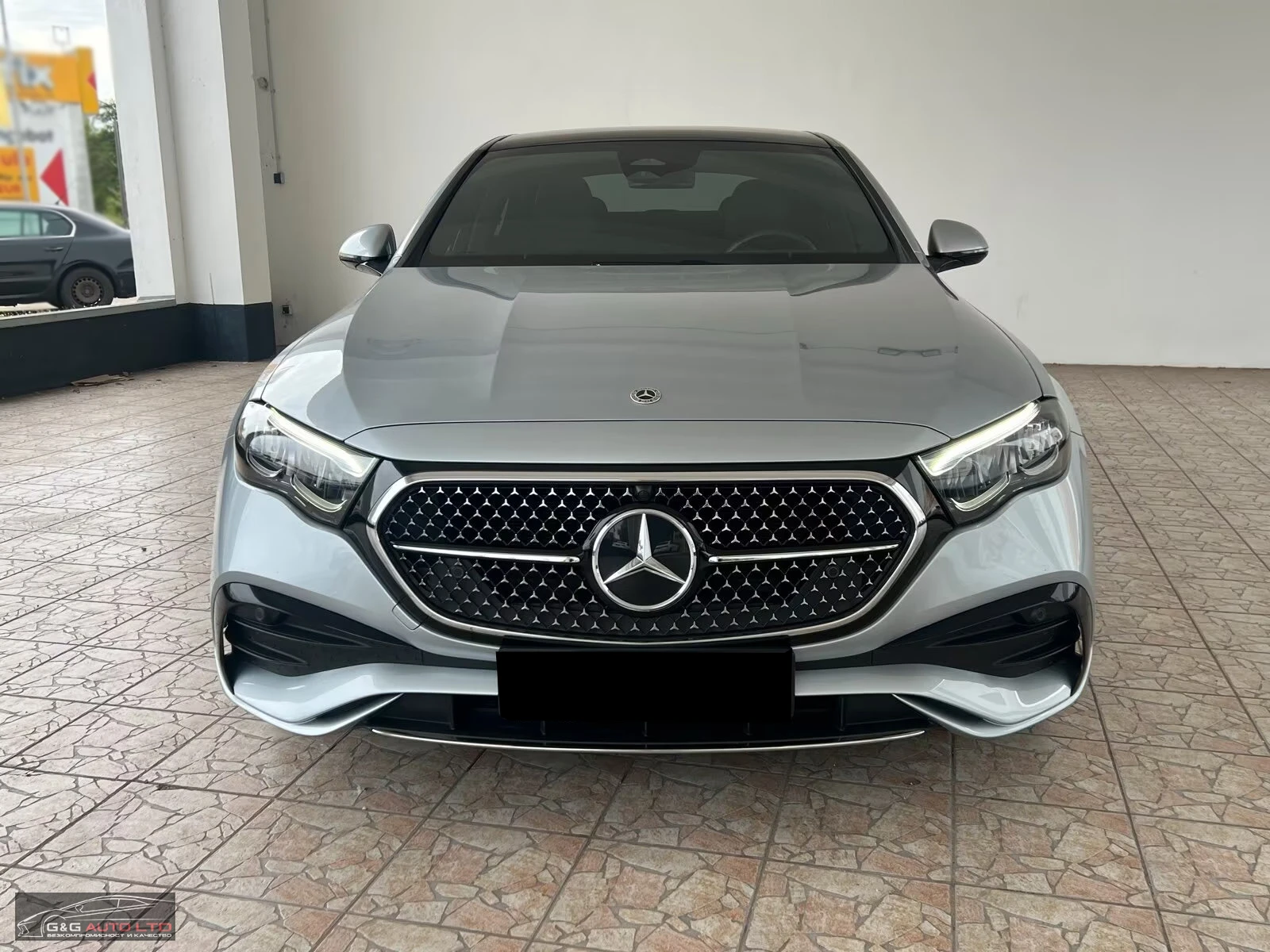 Mercedes-Benz E 220 d/4MATIC/197HP/AMG-PACK/PANO/DISTRONIC/152D, снимка 1