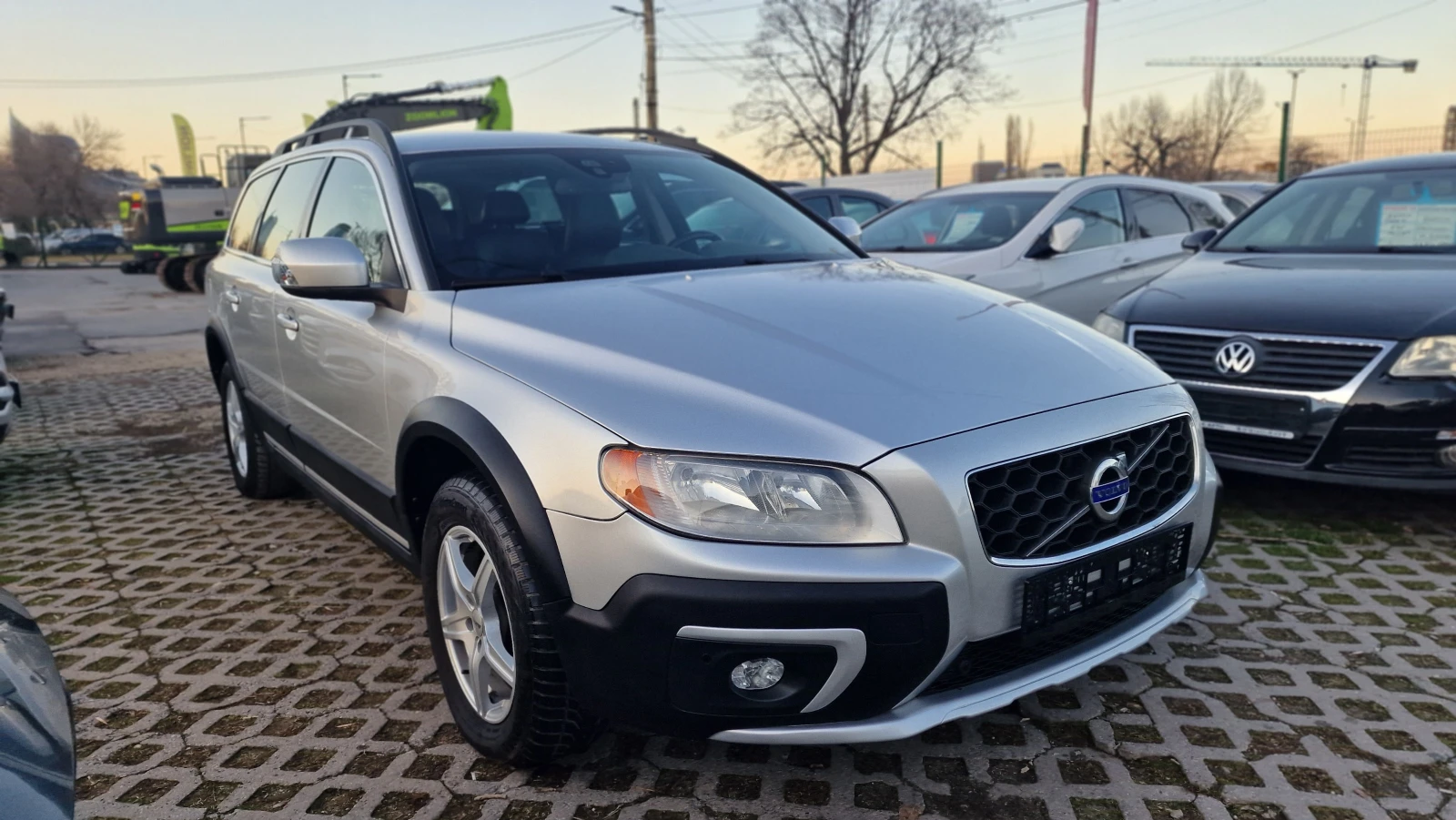 Volvo Xc70 2.4D4 SUMMUM 4X4 кожа нави памет подгрев тегличв, снимка 1