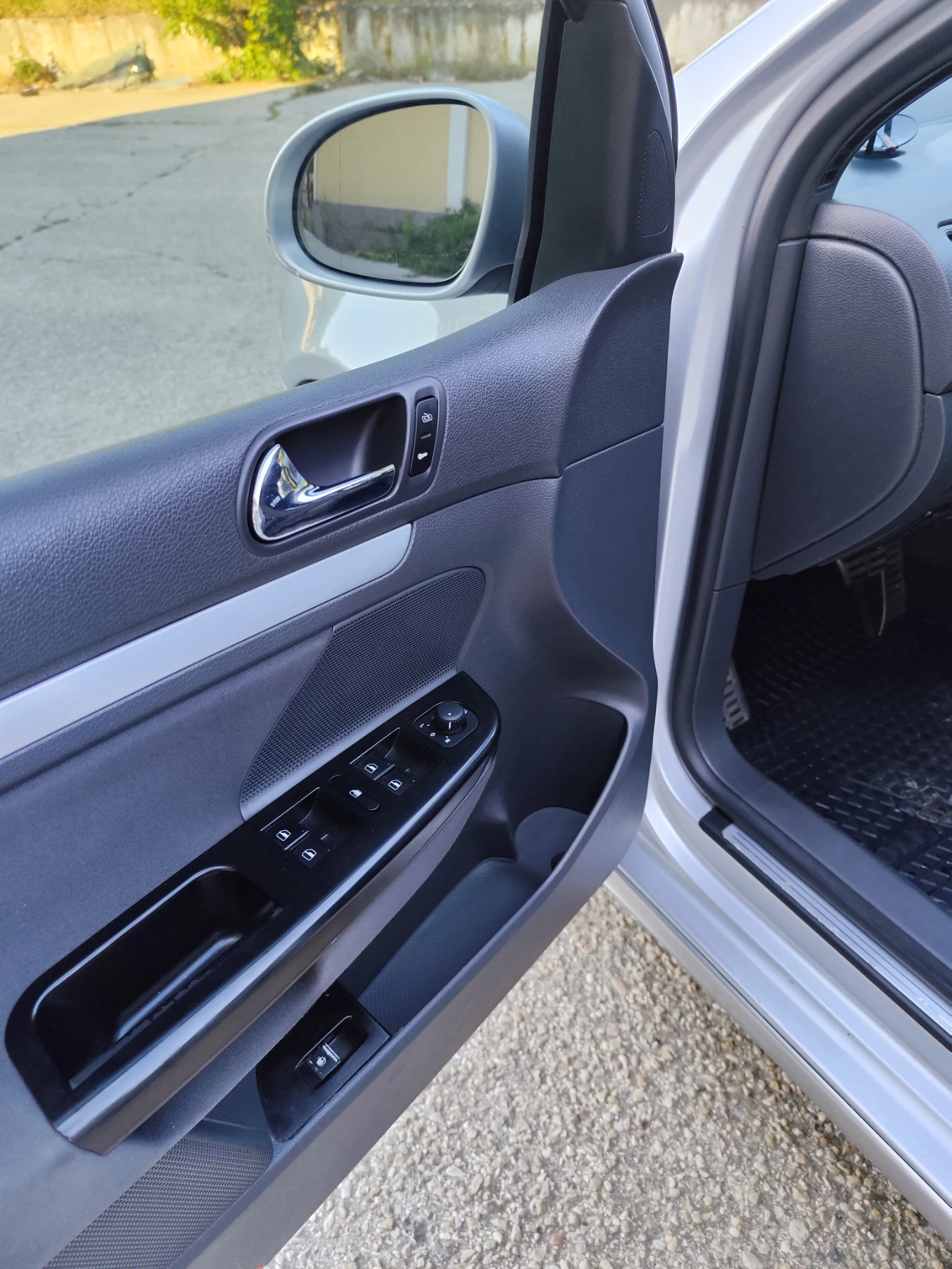 VW Golf 5-T GTI/DSG | Mobile.bg   11