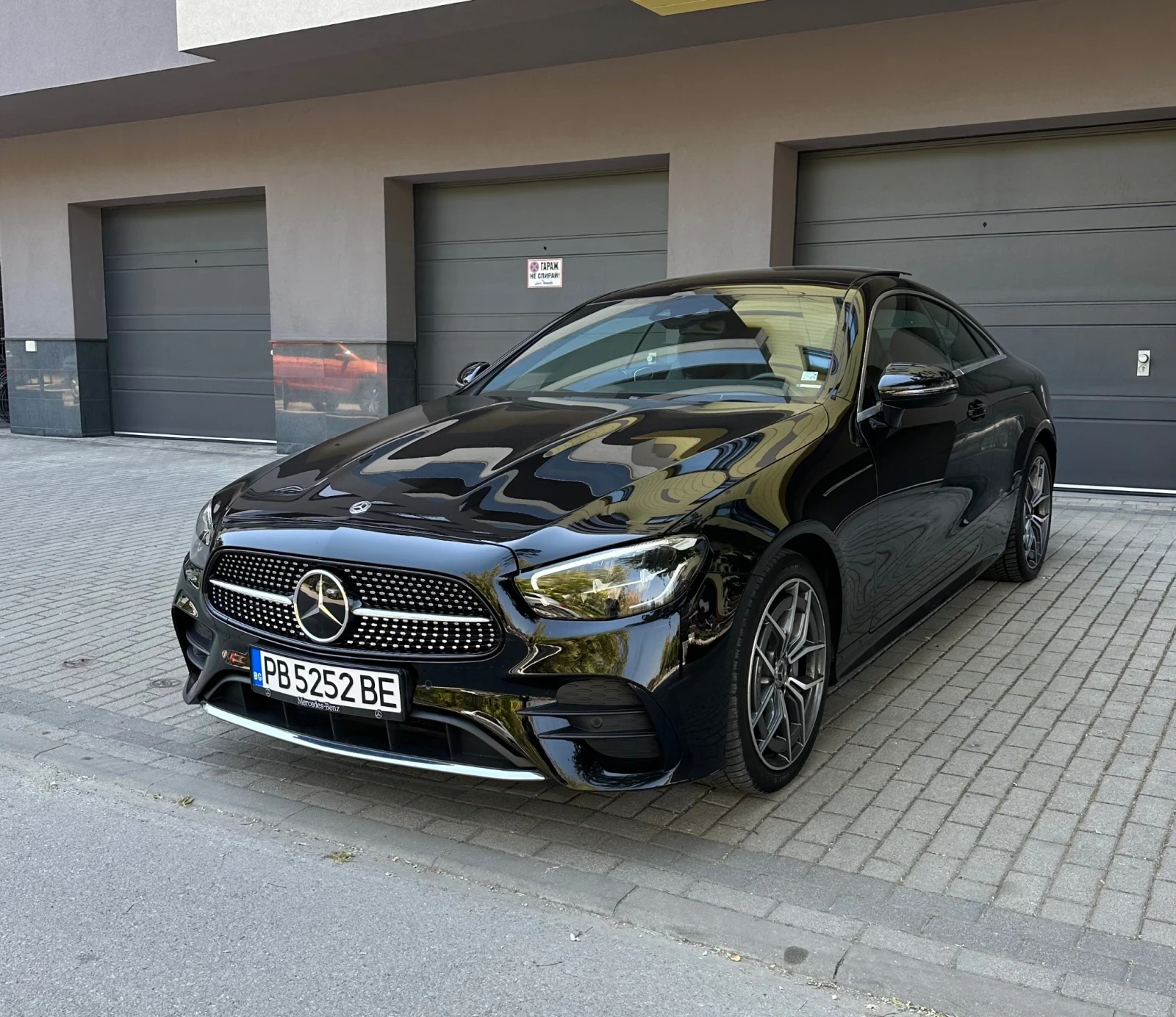 Mercedes-Benz E 220 AMG/4Matic/Burmester - изображение 3