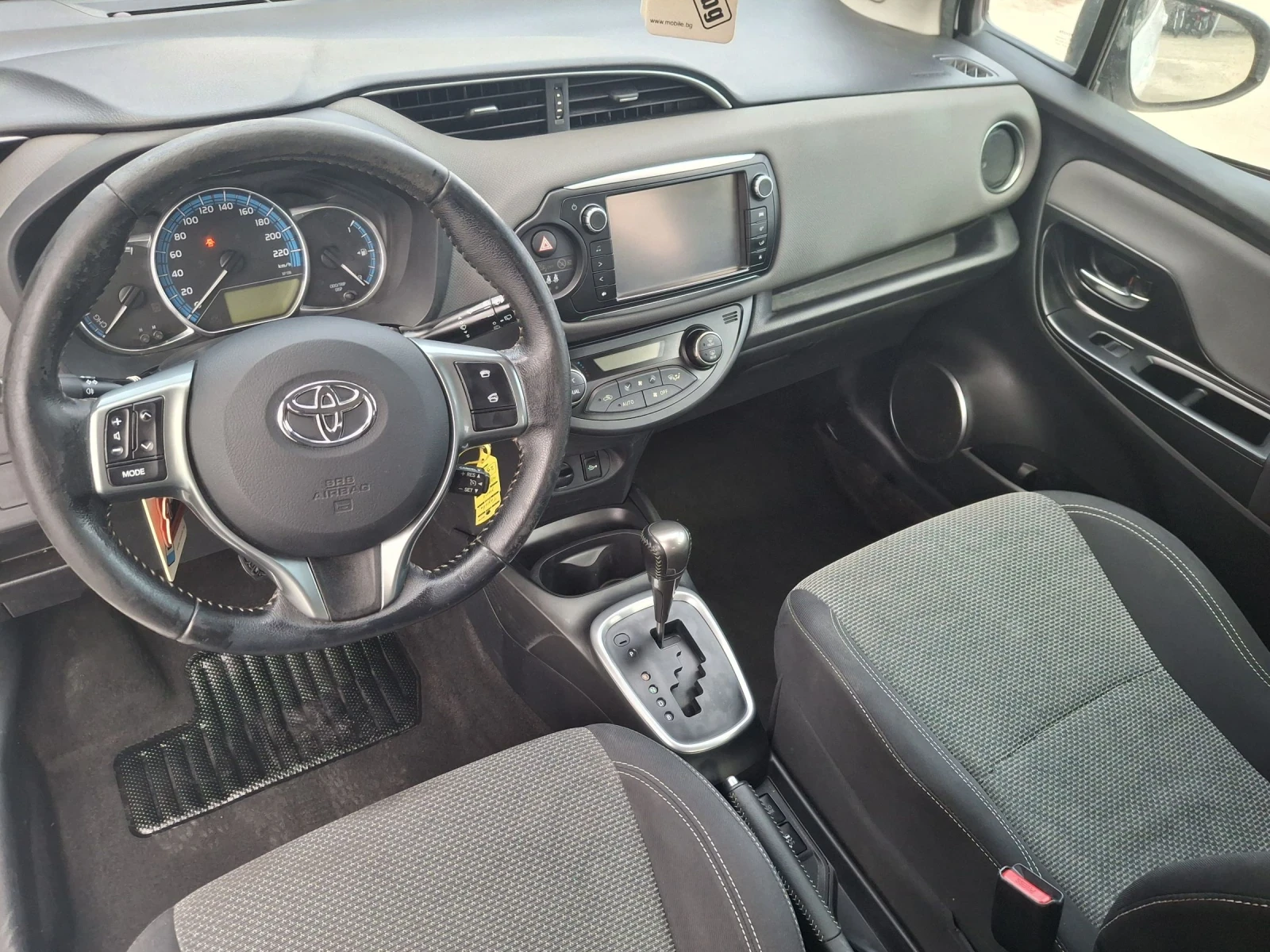 Toyota Yaris 1.5Hybrid Euro6  Лизинг  - изображение 10