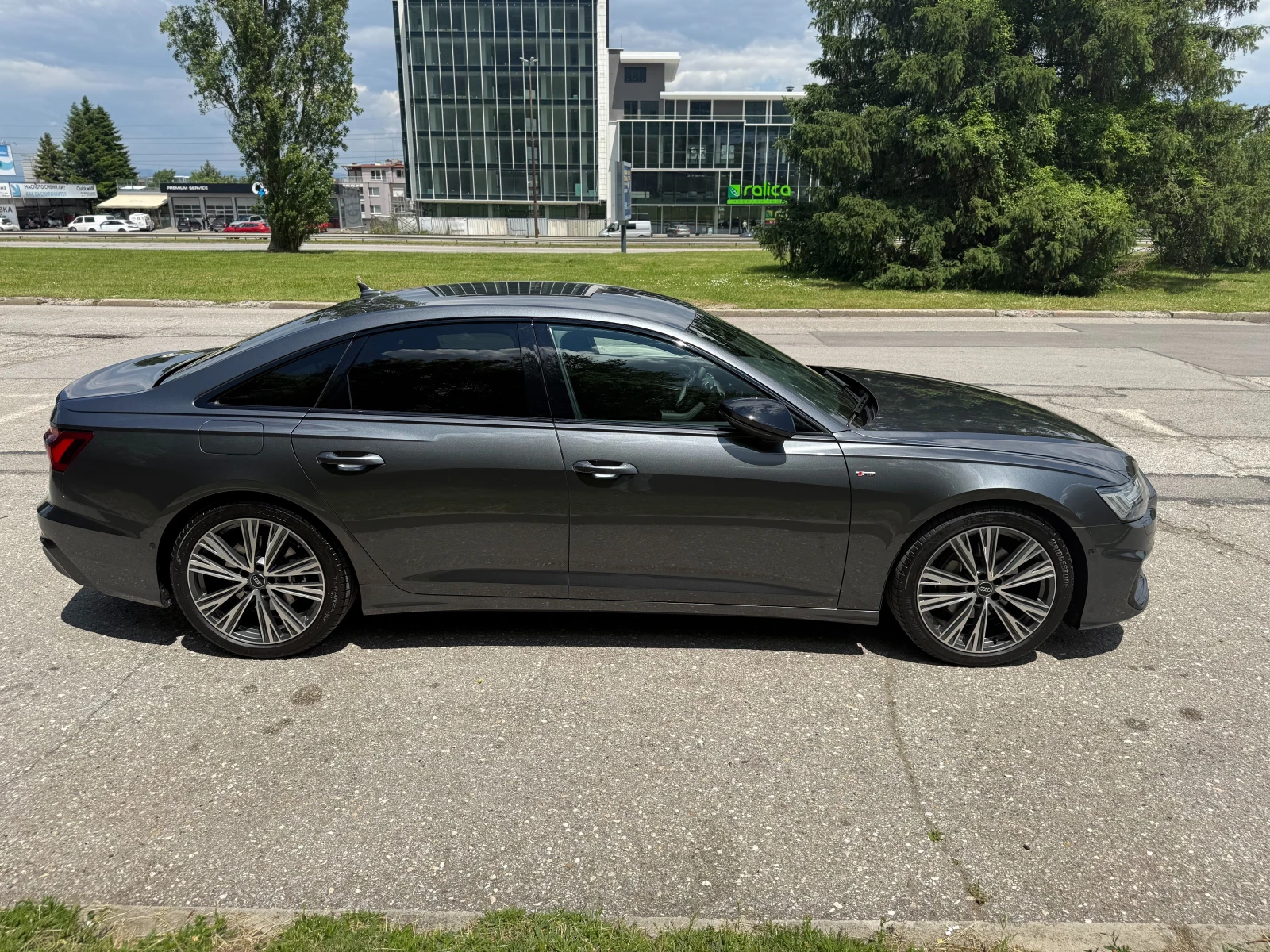Audi A6 Quattro S-line 45 TFSI - изображение 3