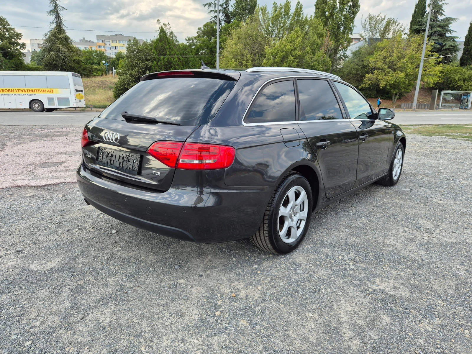 Audi A4 2.0TDI - изображение 5