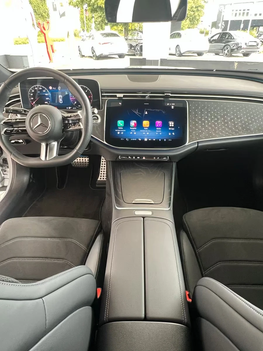 Mercedes-Benz E 220 d/4MATIC/197HP/AMG-PACK/PANO/DISTRONIC/152D - изображение 9