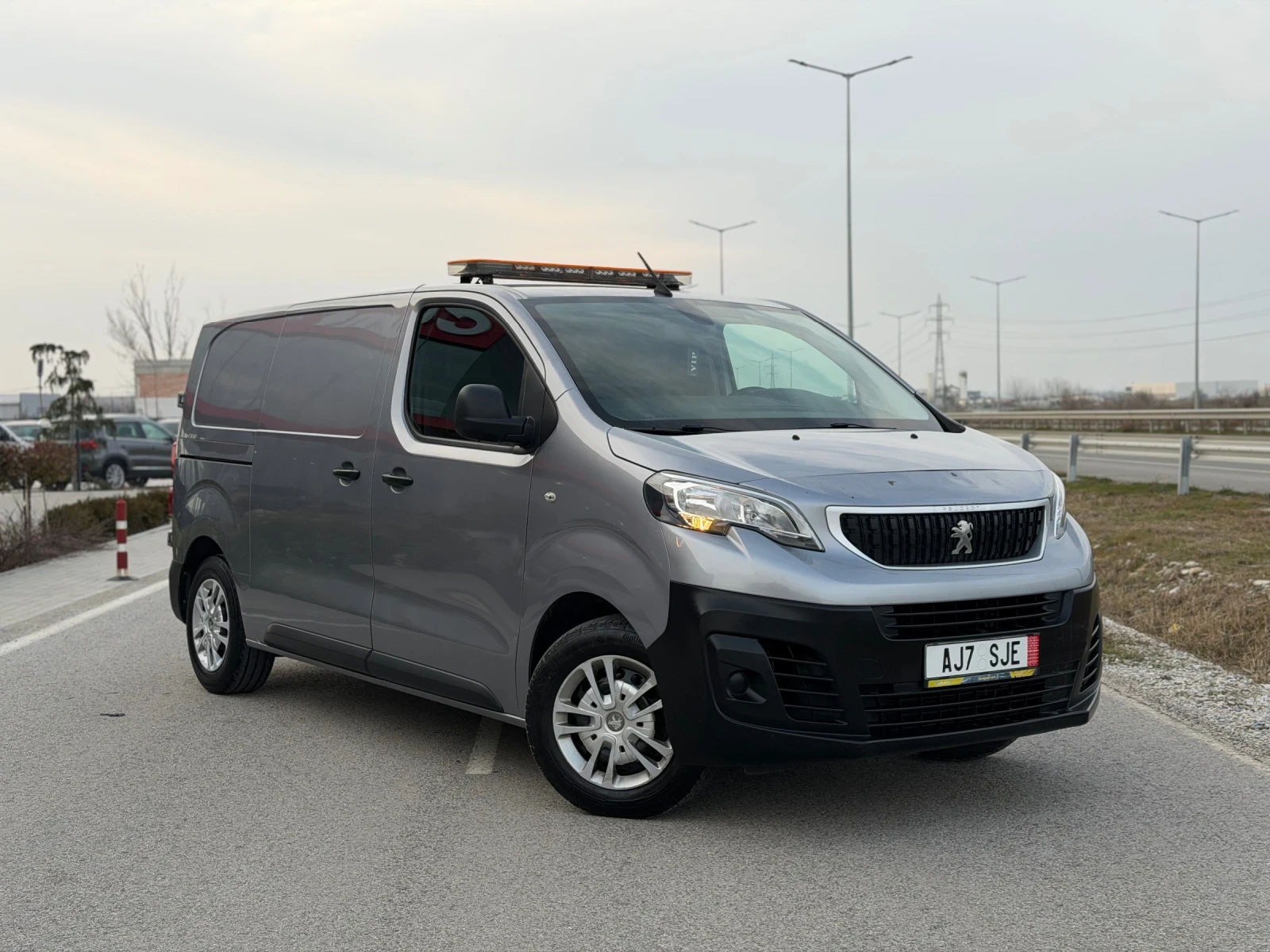 Peugeot Expert 49000km/ НОВ / L2 / , снимка 6 - Автомобили и джипове - 53715404