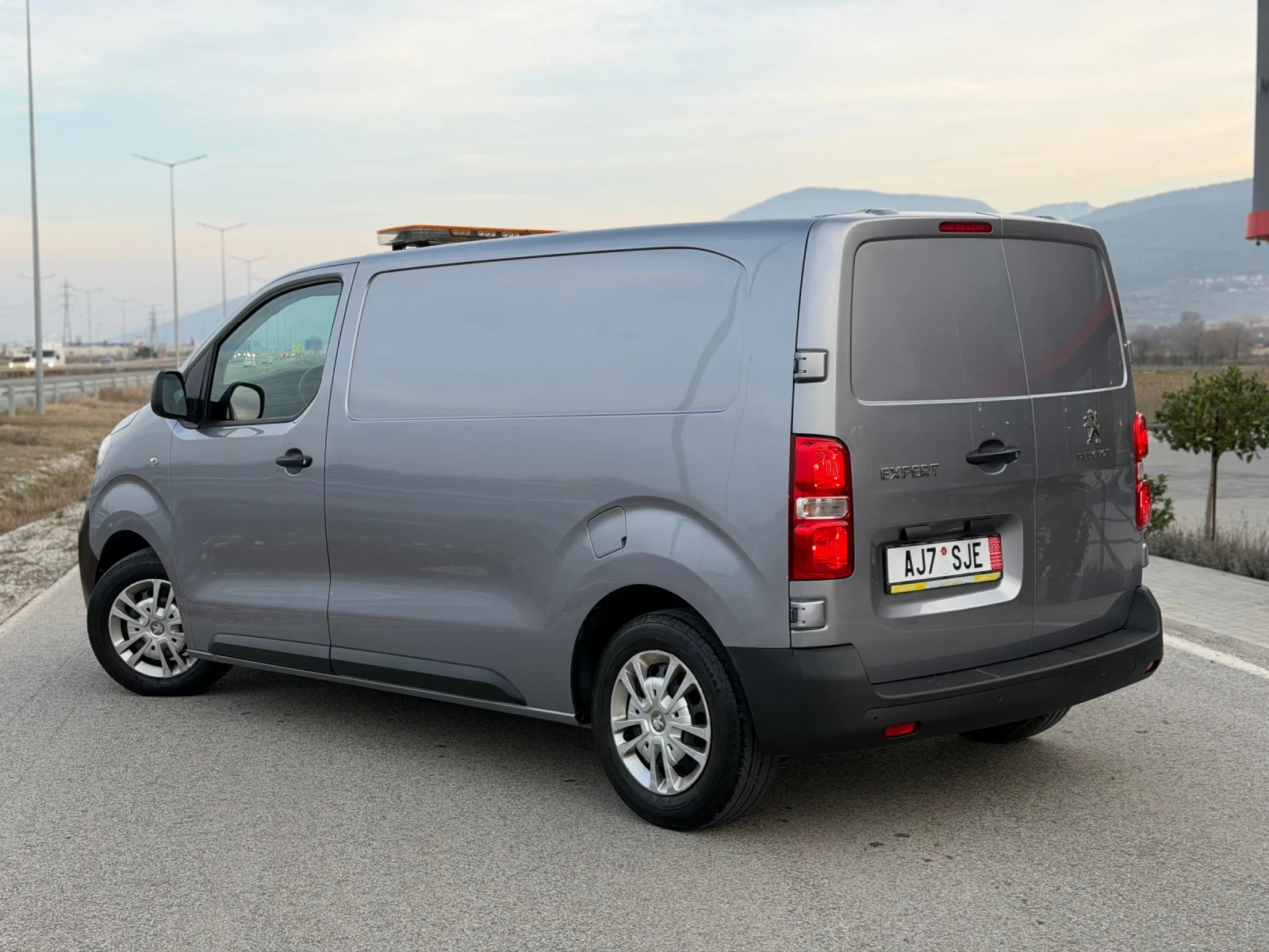 Peugeot Expert 49000km/ НОВ / L2 / , снимка 5 - Автомобили и джипове - 53715404