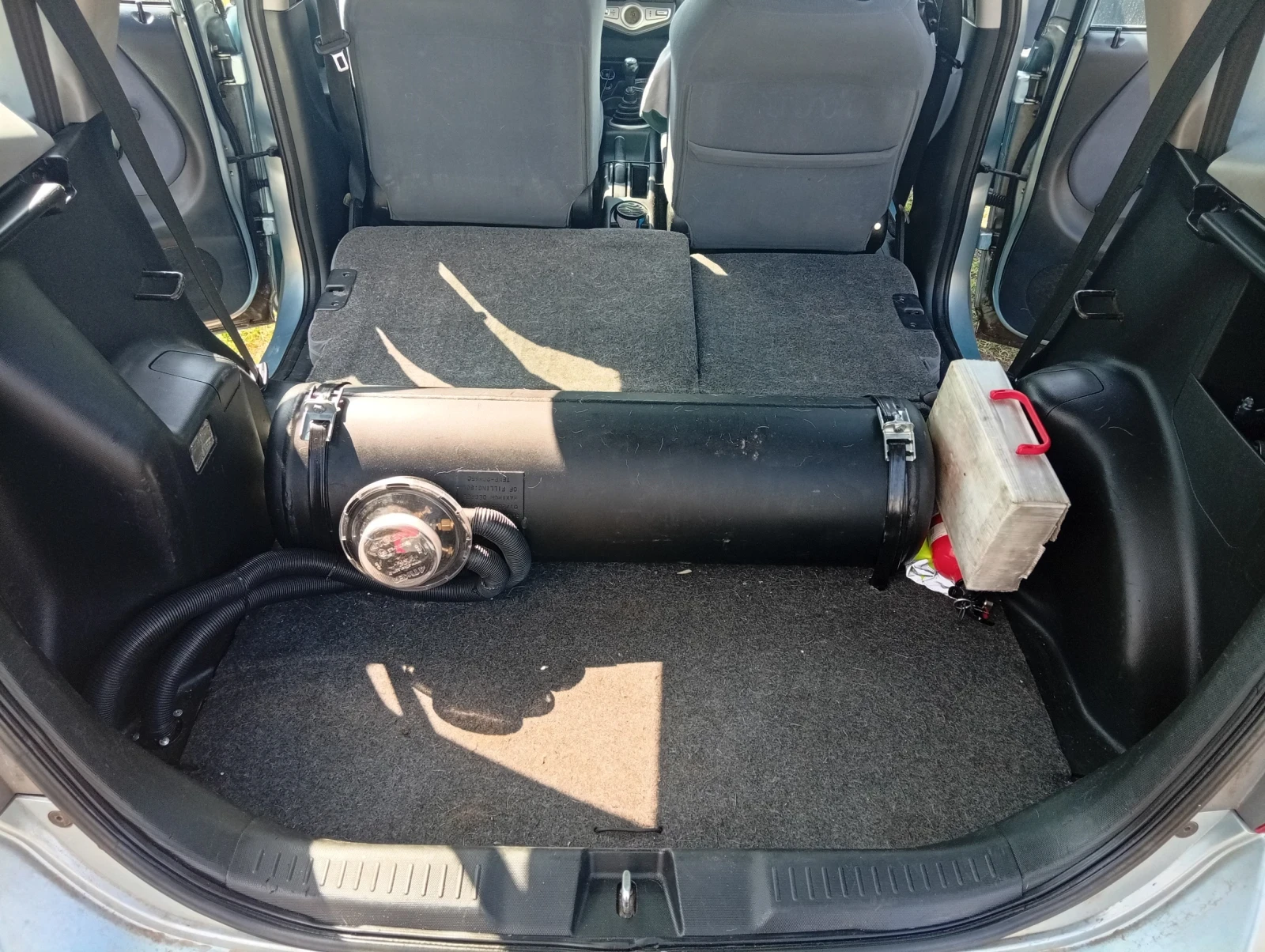 Honda Jazz 1.4 idsi, снимка 2 - Автомобили и джипове - 53970915