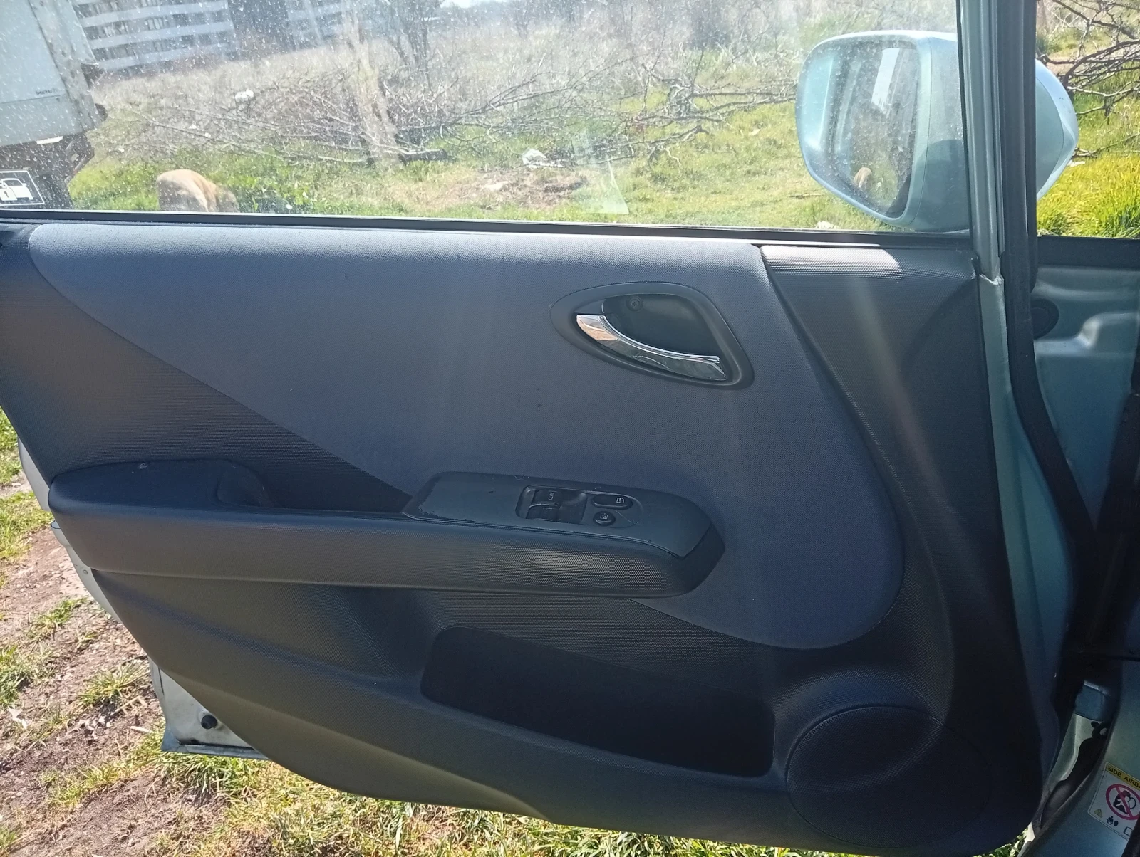 Honda Jazz 1.4 idsi, снимка 11 - Автомобили и джипове - 53970915