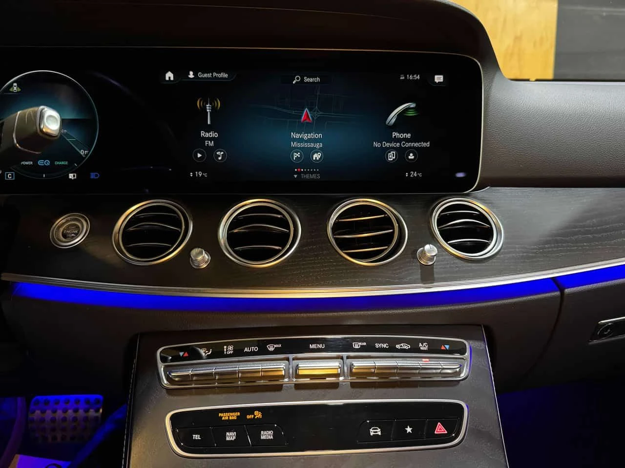 Mercedes-Benz E 450 CARFAX, снимка 12 - Автомобили и джипове - 54115114