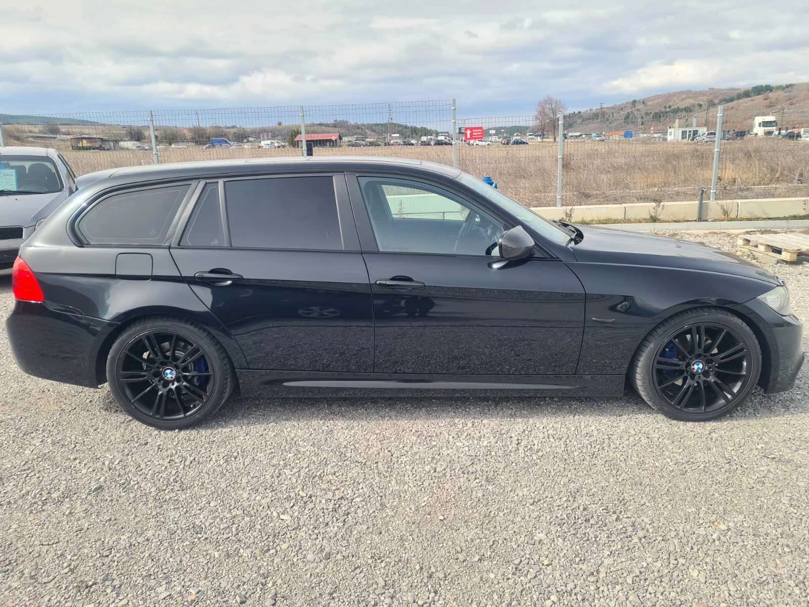 BMW 318 2.0.бензин М-ПАКЕТ 143кс, снимка 10 - Автомобили и джипове - 54249528