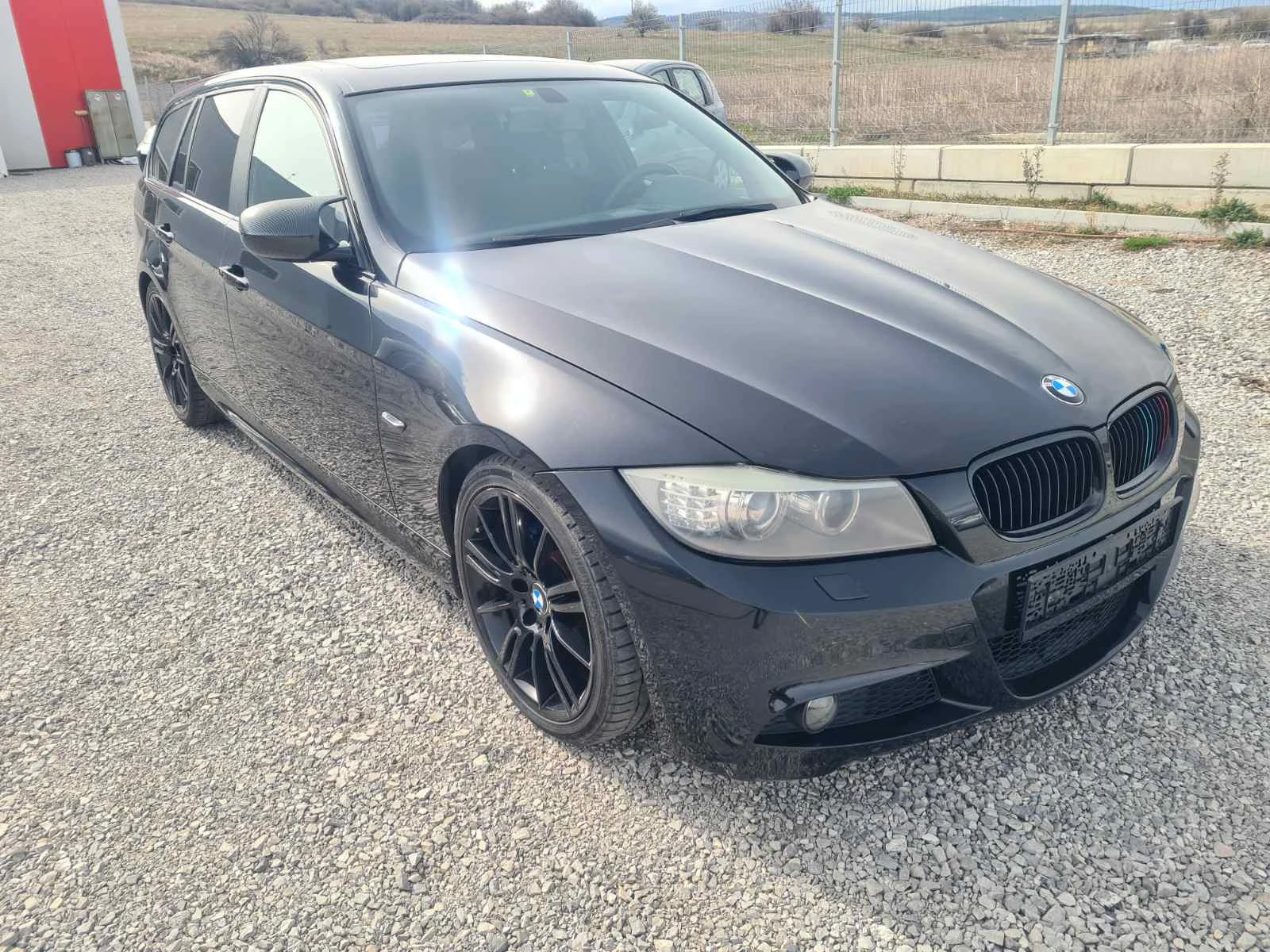 BMW 318 2.0.бензин М-ПАКЕТ 143кс, снимка 3 - Автомобили и джипове - 54249528