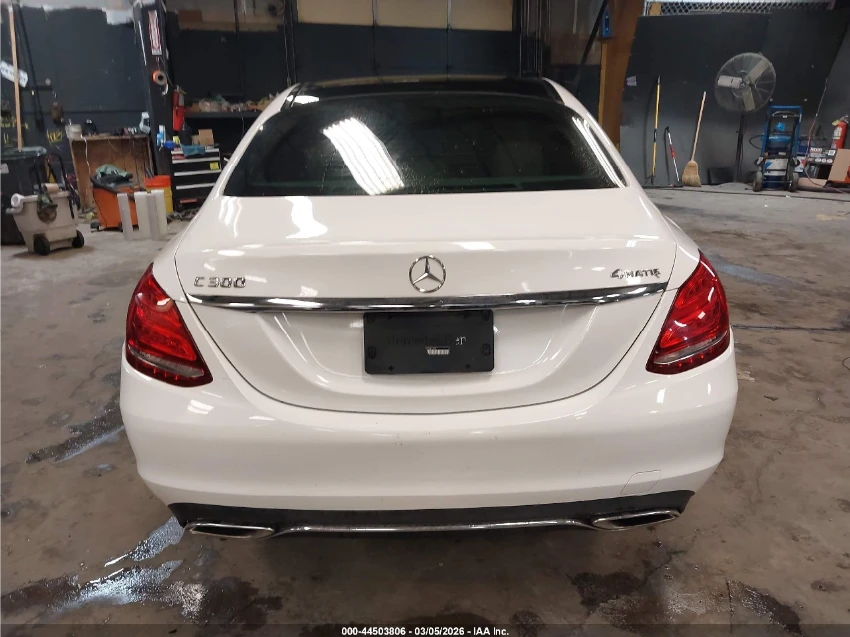 Mercedes-Benz C 300, снимка 6 - Автомобили и джипове - 54564621