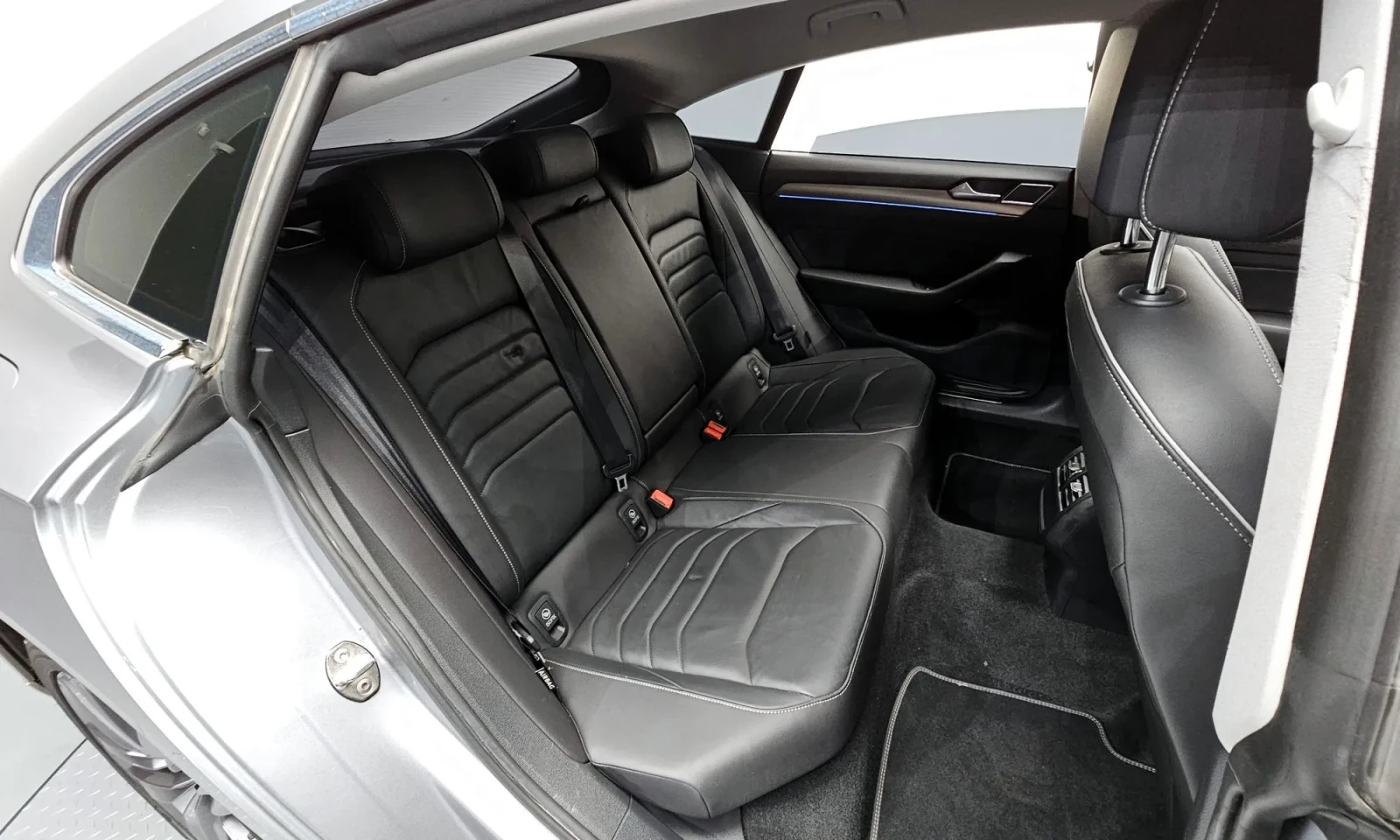 VW Arteon, снимка 11 - Автомобили и джипове - 54767954