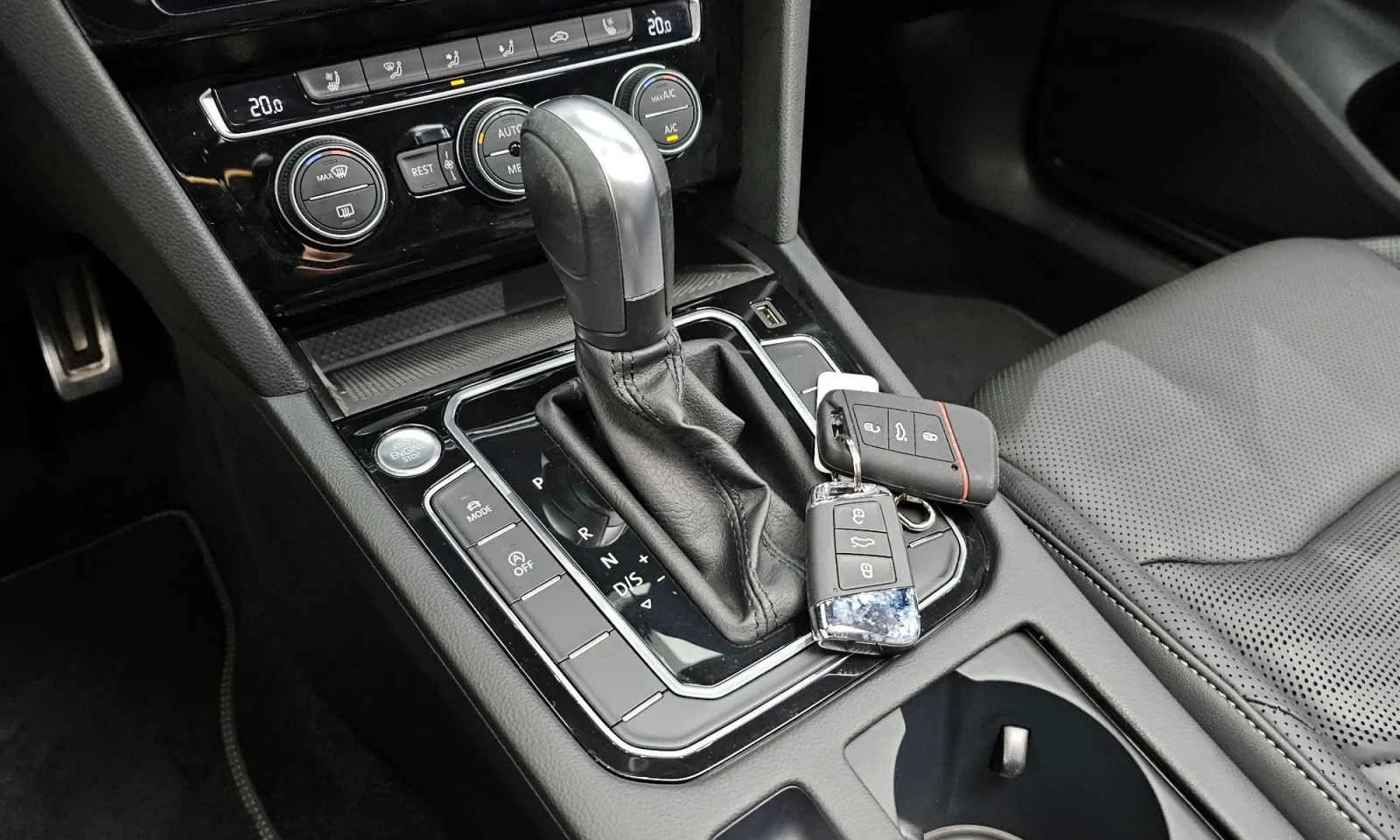 VW Arteon, снимка 9 - Автомобили и джипове - 54767954