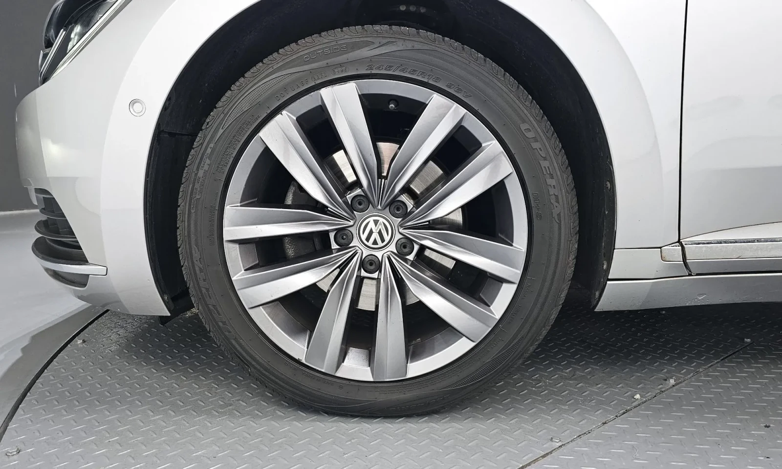 VW Arteon, снимка 5 - Автомобили и джипове - 54767954
