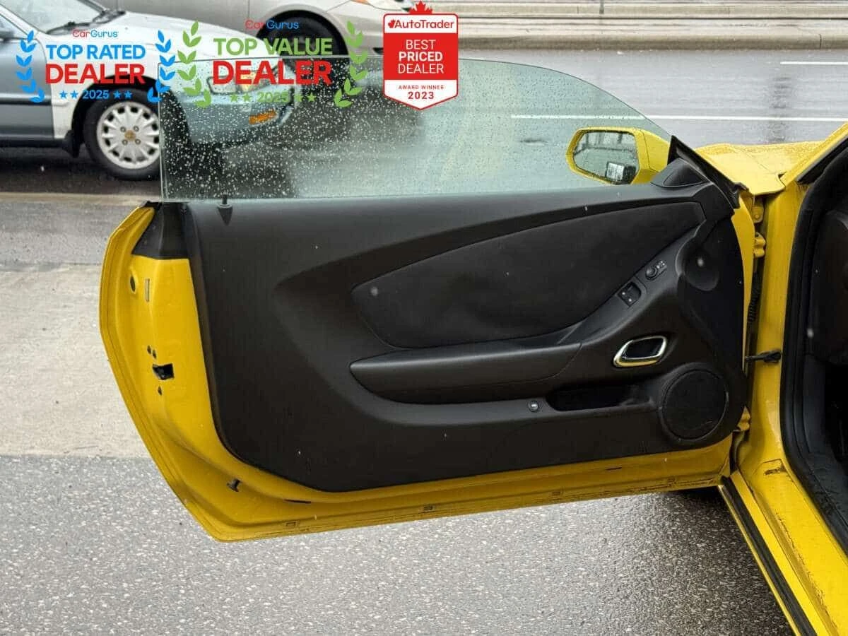 Chevrolet Camaro * LT | SUNROOF | 6 SPEED MANUAL | * CARFAX * ЦЕНА , снимка 12 - Автомобили и джипове - 54837680