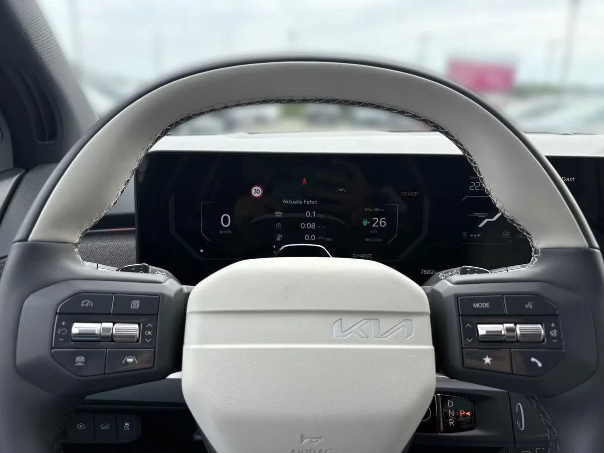 Kia EV3 GT-Line 81.4kWh All Options Warranty!, снимка 8 - Автомобили и джипове - 55018879