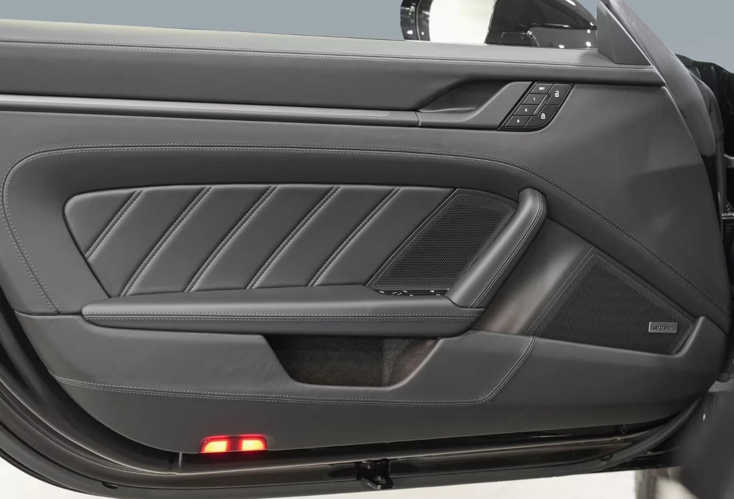 Porsche 911 992 / TURBO S / LIFT / BOSE / CERAMIC / 360 / PANO, снимка 7 - Автомобили и джипове - 55088625