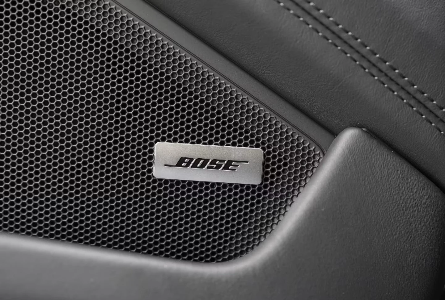 Porsche 911 992 / TURBO S / LIFT / BOSE / CERAMIC / 360 / PANO, снимка 8 - Автомобили и джипове - 55088625